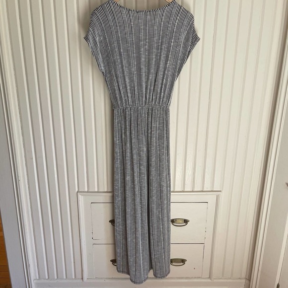 Striped Jumpsuit Size 8-10? - Picture 5 of 5